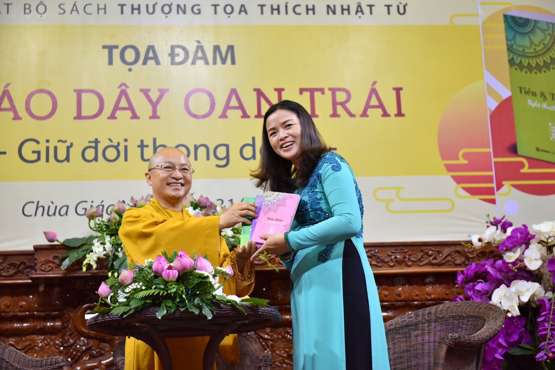 Lễ ra mắt bộ sách và tọa đàm: Tháo dây oan trái, Giữ đời thong dong tại chùa Giác Ngộ