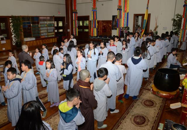 Hoa Kỳ: Khóa tu thiếu nhi mùa đông năm 2017 tại chùa Đức Viên - San Jose - ngày 29/12