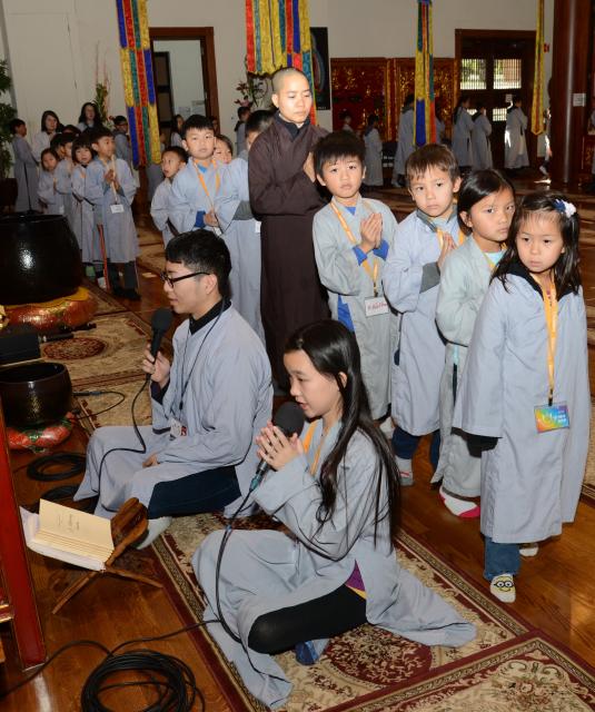 Hoa Kỳ: Khóa tu thiếu nhi mùa đông năm 2017 tại chùa Đức Viên - San Jose - ngày 29/12