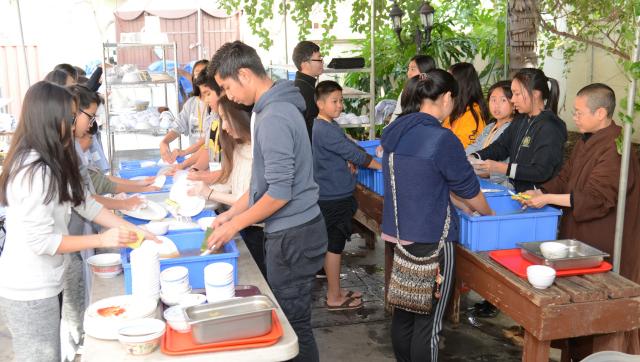 Hoa Kỳ: Khóa tu thiếu nhi mùa đông năm 2017 tại chùa Đức Viên - San Jose - ngày 29/12