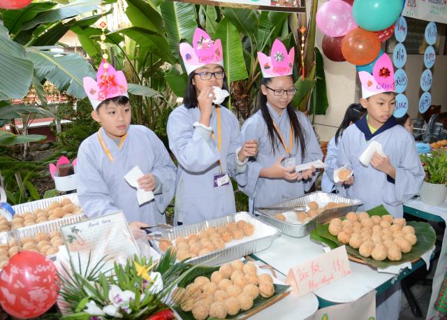 Chùa Đức Viên  San Jose ( Hoa Kỳ ) Tổ Chức Lễ Bế Mạc Khoá Tu Thiếu Nhi Mùa Đông Năm 2017