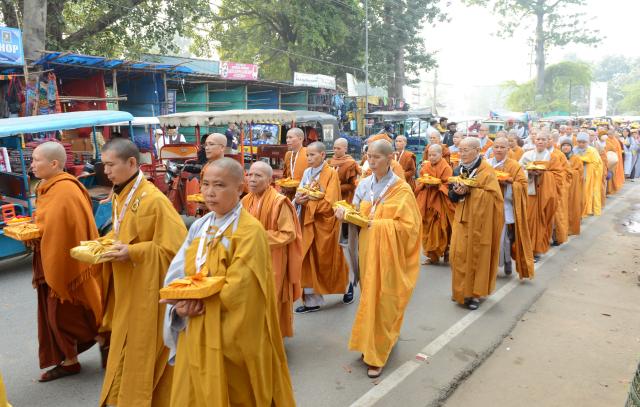 Trang Nghiêm Khai Mạc Đại Lễ Trùng Tụng Tam Tạng Thánh Điển Pali Tại Bồ Đề Đạo Tràng ( Ấn Độ ) Lần Thứ 13 năm 2017