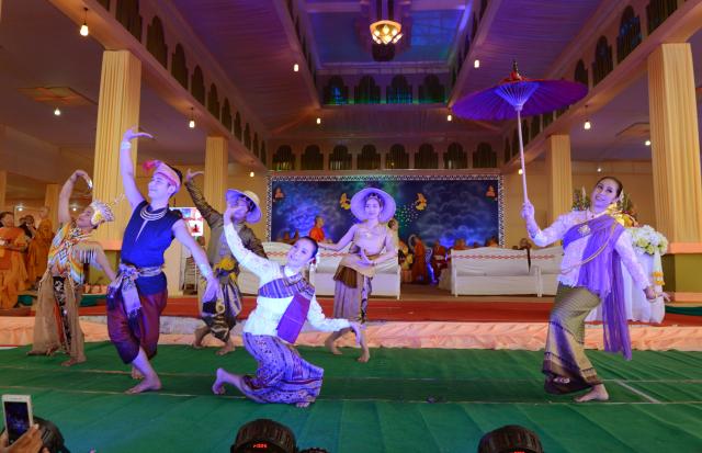 Trang Nghiêm Khai Mạc Đại Lễ Trùng Tụng Tam Tạng Thánh Điển Pali Tại Bồ Đề Đạo Tràng ( Ấn Độ ) Lần Thứ 13 năm 2017