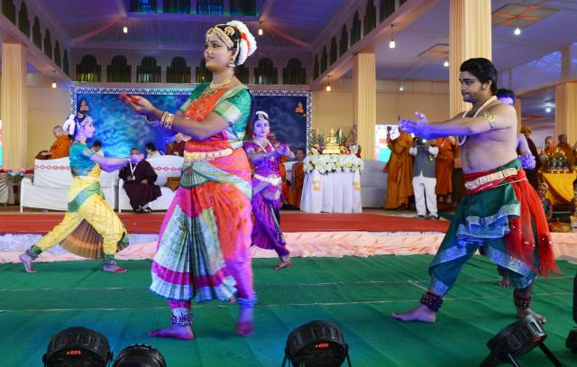 Trang Nghiêm Khai Mạc Đại Lễ Trùng Tụng Tam Tạng Thánh Điển Pali Tại Bồ Đề Đạo Tràng ( Ấn Độ ) Lần Thứ 13 năm 2017
