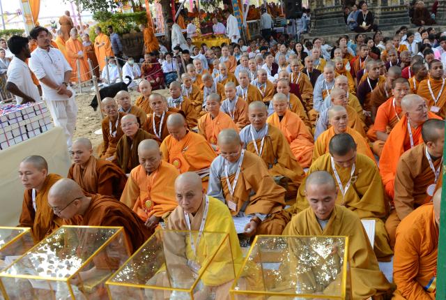 Trang Nghiêm Khai Mạc Đại Lễ Trùng Tụng Tam Tạng Thánh Điển Pali Tại Bồ Đề Đạo Tràng ( Ấn Độ ) Lần Thứ 13 năm 2017