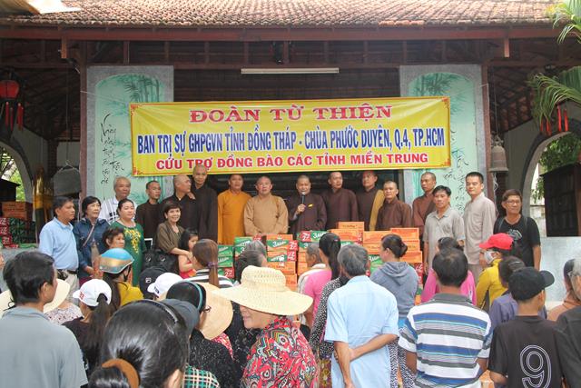 Phật giáo Đồng Tháp cứu trợ miền trung