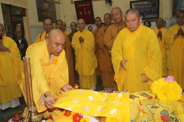 Đồng Tháp: Lễ nhập kim quan cố Hòa thượng Thích Chơn Thành