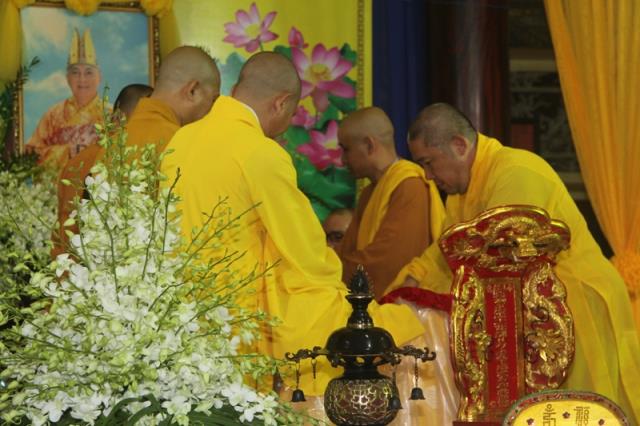 Đồng Tháp: Lễ nhập kim quan cố Hòa thượng Thích Chơn Thành