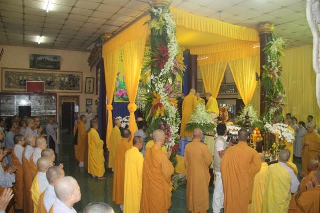 Đồng Tháp: Lễ nhập kim quan cố Hòa thượng Thích Chơn Thành
