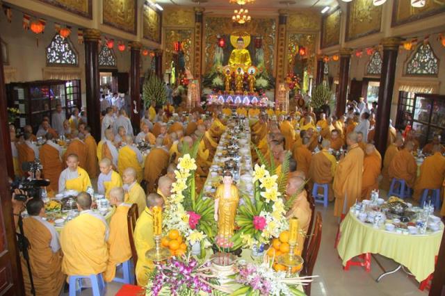 Đồng Tháp: Lễ cung tống kim quan HT. Thích Chơn Thành nhập bảo tháp