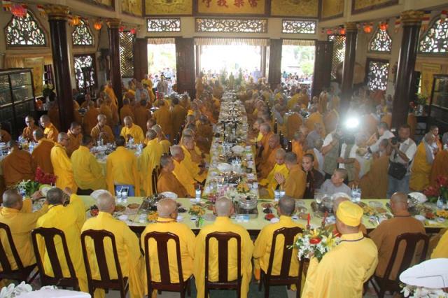 Đồng Tháp: Lễ cung tống kim quan HT. Thích Chơn Thành nhập bảo tháp