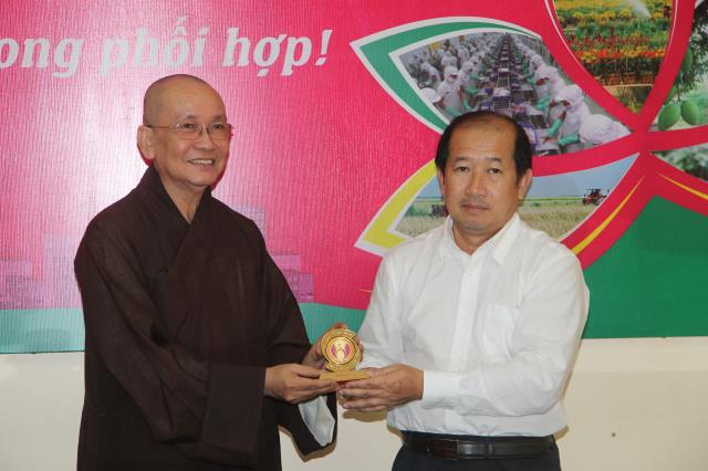 Đồng Tháp: BTS. PG tỉnh Đồng Tháp gặp gỡ UBND tỉnh