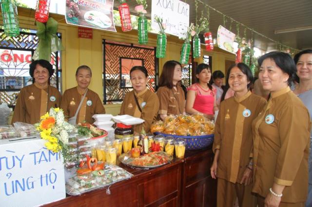 TP. Sa Đéc: Buffet Chay Gây Quỹ Từ Thiện Cứu Trợ Miền Trung