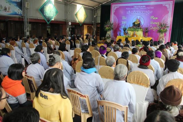 Thái Bình: Đôi tân hôn làm lễ hằng thuận tại chùa Từ Xuyên