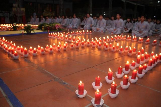 Thái Bình: Đêm hoa đăng vía Phật Di Đà tại chùa Từ Xuyên