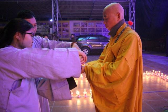 Thái Bình: Đêm hoa đăng vía Phật Di Đà tại chùa Từ Xuyên