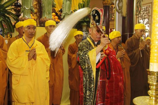 Đồng Tháp: Lễ cung tống kim quan HT. Thích Chơn Thành nhập bảo tháp