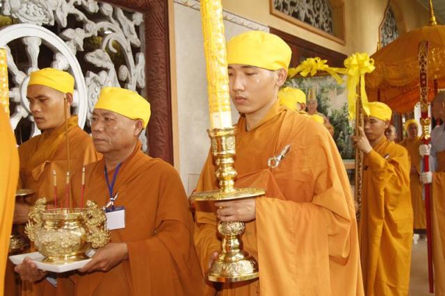 Đồng Tháp: Lễ cung tống kim quan HT. Thích Chơn Thành nhập bảo tháp