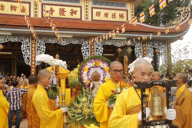 Đồng Tháp: Lễ cung tống kim quan HT. Thích Chơn Thành nhập bảo tháp