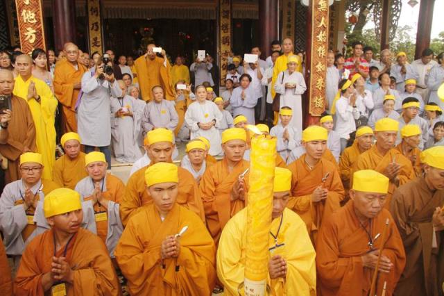 Đồng Tháp: Lễ cung tống kim quan HT. Thích Chơn Thành nhập bảo tháp