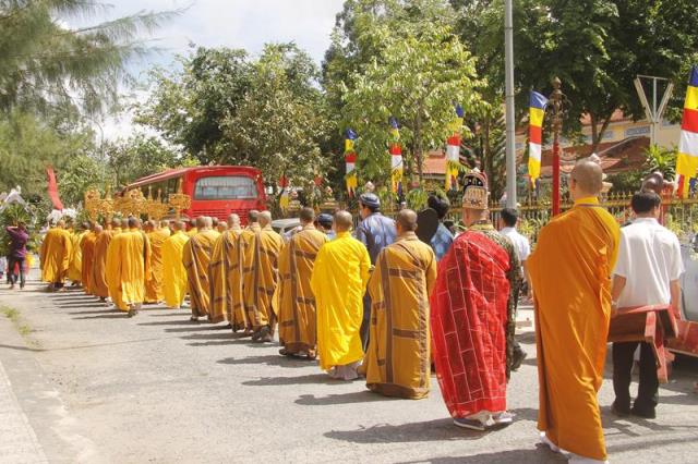 Đồng Tháp: Lễ cung tống kim quan HT. Thích Chơn Thành nhập bảo tháp