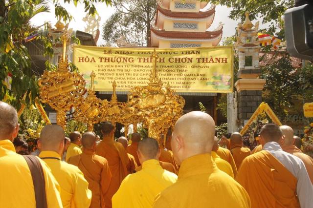 Đồng Tháp: Lễ cung tống kim quan HT. Thích Chơn Thành nhập bảo tháp