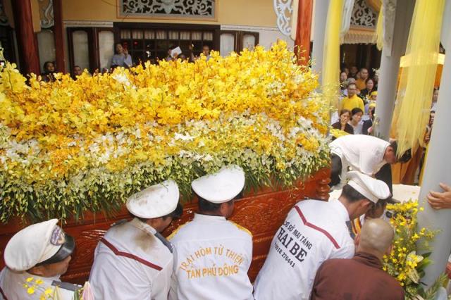 Đồng Tháp: Lễ cung tống kim quan HT. Thích Chơn Thành nhập bảo tháp