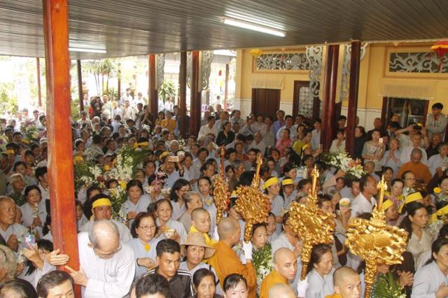 Đồng Tháp: Lễ cung tống kim quan HT. Thích Chơn Thành nhập bảo tháp