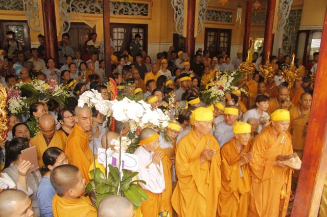 Đồng Tháp: Lễ cung tống kim quan HT. Thích Chơn Thành nhập bảo tháp