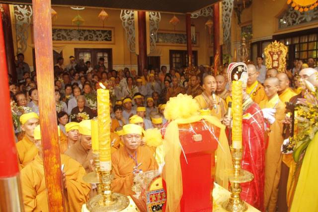 Đồng Tháp: Lễ cung tống kim quan HT. Thích Chơn Thành nhập bảo tháp