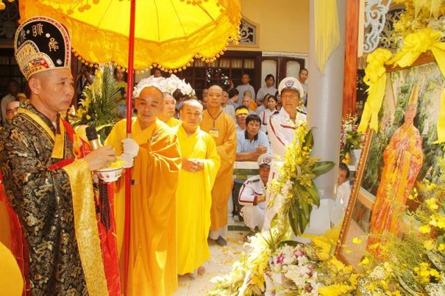 Đồng Tháp: Lễ cung tống kim quan HT. Thích Chơn Thành nhập bảo tháp