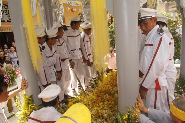 Đồng Tháp: Lễ cung tống kim quan HT. Thích Chơn Thành nhập bảo tháp