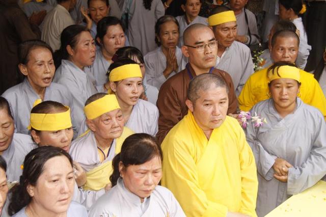 Đồng Tháp: Lễ cung tống kim quan HT. Thích Chơn Thành nhập bảo tháp
