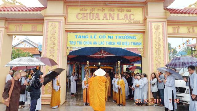 Lễ trà tỳ cố NT.Thích nữ Diệu Thanh.