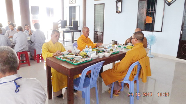 Khóa tu “Một ngày an lạc” lần thứ 10 tại chùa Linh Sơn Pháp Ấn