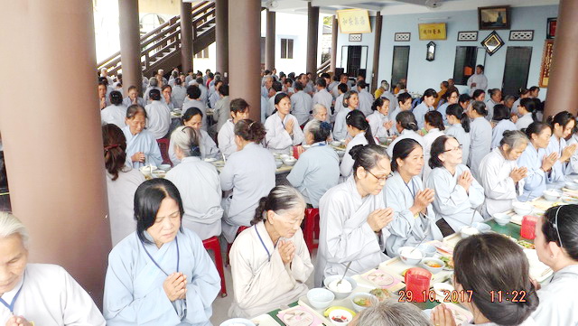Khóa tu “Một ngày an lạc” lần thứ 10 tại chùa Linh Sơn Pháp Ấn
