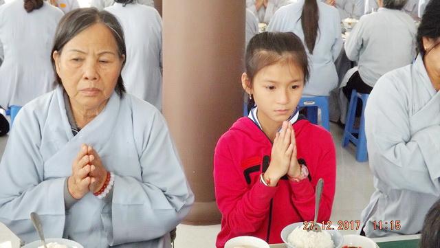 Trang nghiêm khóa tu “Một ngày an lạc” kỳ thứ 11 tại chùa Linh Sơn Pháp Ấn