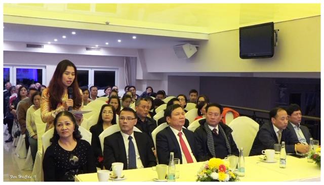 Tiến Sĩ Bùi Hữu Dược, Vụ Trưởng Vụ Phật Gíao Ban Tôn Giáo Chính Phủ Gặp Gỡ Và Giao Lưu Với Bà Con Cộng Đồng Người Việt Nam CH Séc