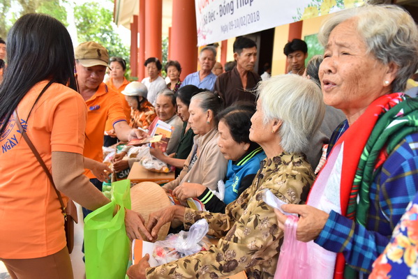 Tổng kết Chương trình “Quà Tết Yêu Thương” tại Đồng Tháp - Sa Đéc - Bến Tre (C136)