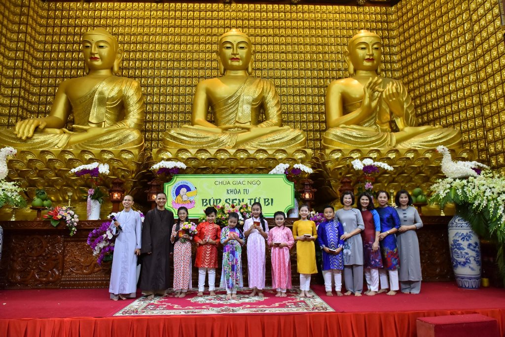 Khóa tu ‘’Búp sen từ bi’’ lần thứ 11 Chùa Giác Ngộ, ngày 31-03-2018.