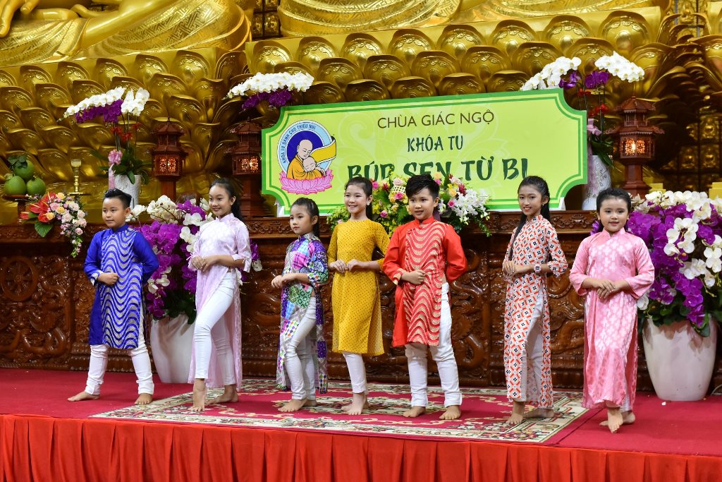 Khóa tu ‘’Búp sen từ bi’’ lần thứ 11 Chùa Giác Ngộ, ngày 31-03-2018.