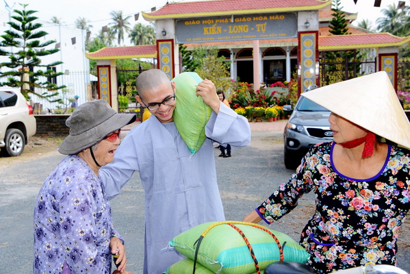 Tổng kết Chương trình “Quà Tết Yêu Thương” tại Đồng Tháp - Sa Đéc - Bến Tre (C136)