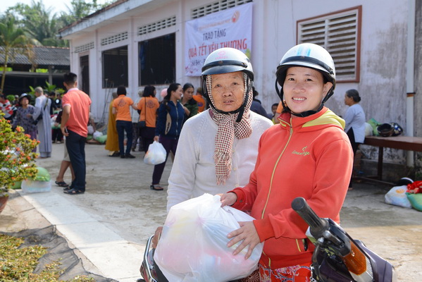 Tổng kết Chương trình “Quà Tết Yêu Thương” tại Đồng Tháp - Sa Đéc - Bến Tre (C136)