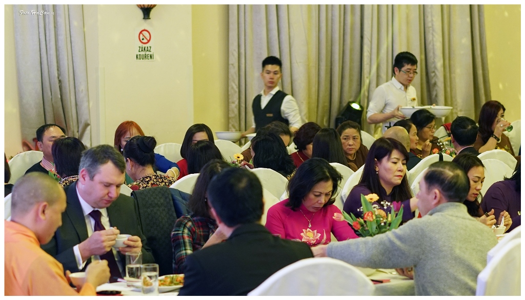 Phật tử Việt ở Cộng hòa Séc hoan hỷ đón năm mới