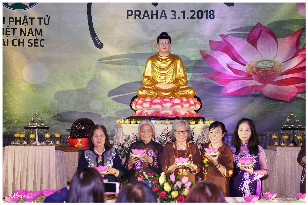 Phật tử Việt ở Cộng hòa Séc hoan hỷ đón năm mới