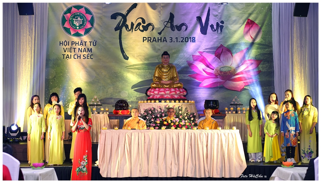 Phật tử Việt ở Cộng hòa Séc hoan hỷ đón năm mới
