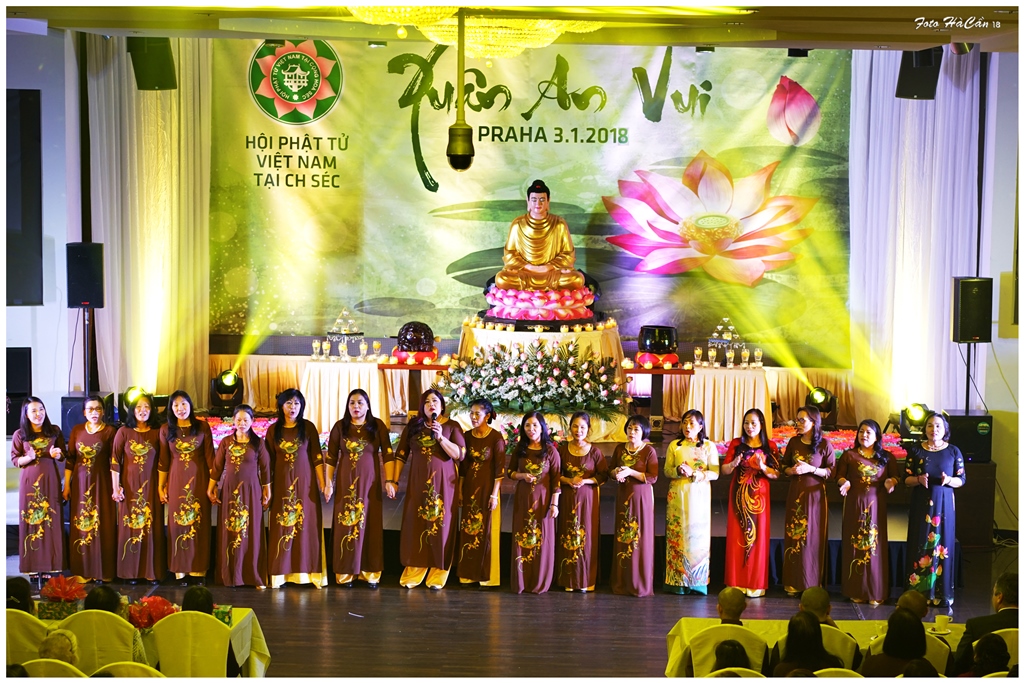Phật tử Việt ở Cộng hòa Séc hoan hỷ đón năm mới