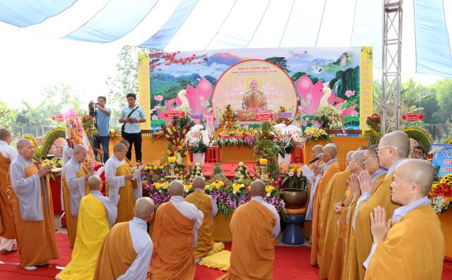Phân ban Ni giới tỉnh Bình Dương tổ chức Đại lễ tưởng niệm Thánh Tổ Ni Đại Ái Đạo.