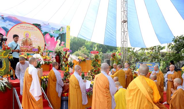 Phân ban Ni giới tỉnh Bình Dương tổ chức Đại lễ tưởng niệm Thánh Tổ Ni Đại Ái Đạo.