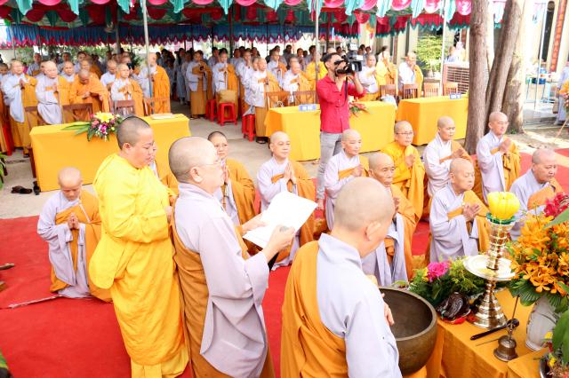 Phân ban Ni giới tỉnh Bình Dương tổ chức Đại lễ tưởng niệm Thánh Tổ Ni Đại Ái Đạo.